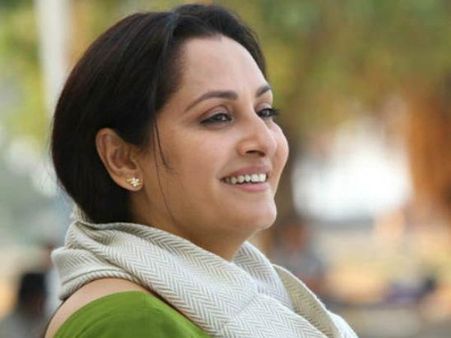 મહિલા પંચે મોકલી નોટિસ