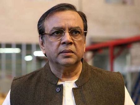 સેલિબ્રિટીને જનતા જૂતા પણ મારે છેઃ પરેશ રાવલ સેલિબ્રિટીને જનતા જૂતા પણ મારે છેઃ પરેશ રાવલ