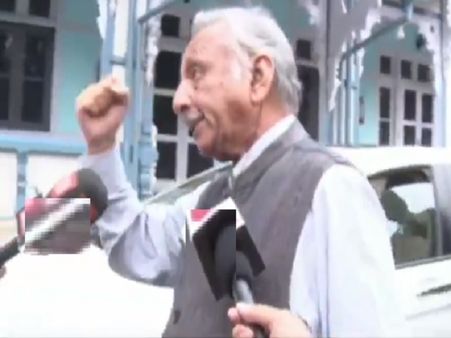 ‘આઈ વિલ હિટ યુ', પત્રકારને બોલ્યા ઐય્યર ‘આઈ વિલ હિટ યુ', પત્રકારને બોલ્યા ઐય્યર