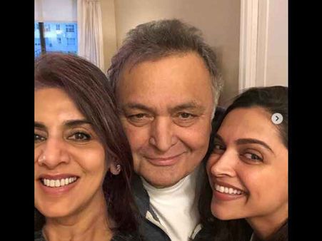 ઋષિ કપૂરને મળવા પહોંચી દીપિકા પાદુકોણ, નીતુ સિંહે આપી આ ખાસ ભેટ