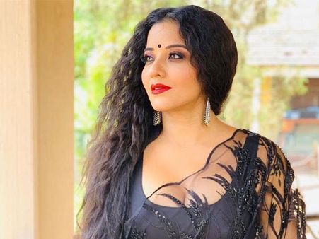 મોનાલિસાએ ધમાલ મચાવી