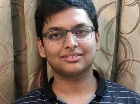 દેવાંગ કુમાર અગ્રવાલ આગળ જઈને કમ્પ્યુટર એન્જીનીયર બનવા માંગે છે