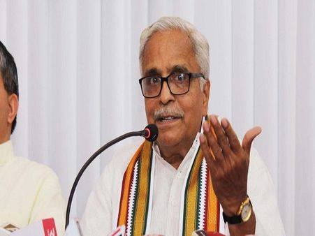 નીતિન ગડકરીએ આરએસએસ નેતાઓ સાથે મુલાકાત કરી