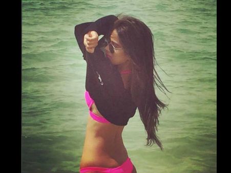 નિયા શર્મા 