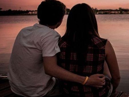 સ્કૂલમાં થયો બંનેને પ્રેમ