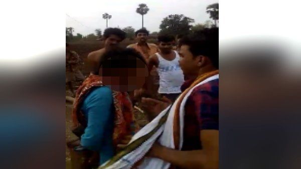 યુવક-યુવતીને ખીલા સાથે બાંધી ઢોર માર માર્યો, માંગ્યા 90 હજાર અને 2 બકરા