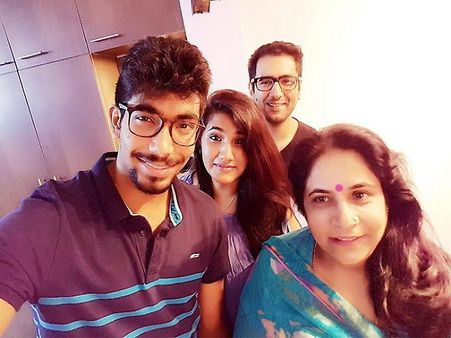 ગરીબી સામે લડીને મોટા થયા છે બુમરાહ