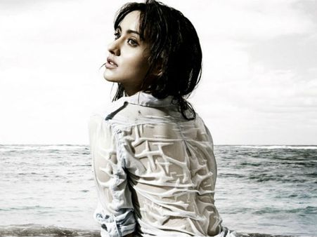 ક્રૂક પહેલી બૉલીવુડ ફિલ્મ