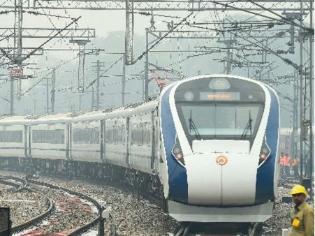 ખાવાનામાંથી આવી રહી હતી દુર્ગંધ 