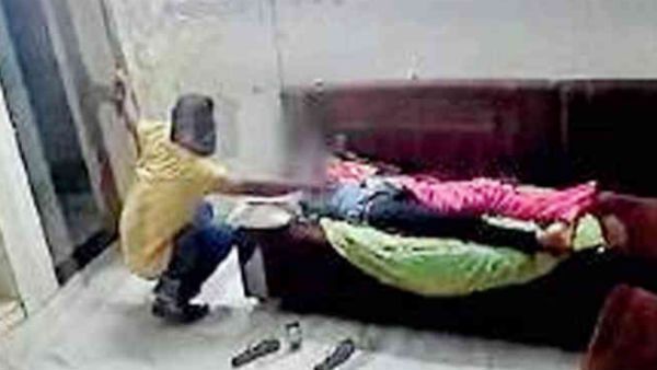 રાત્રે એક અજાણ્યો યુવક ઘુસી આવ્યો