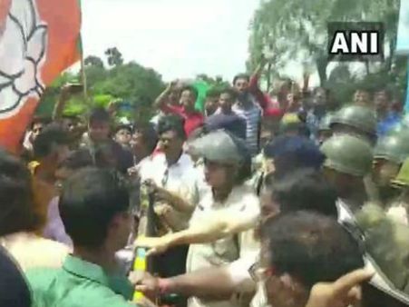 ભાજપા કાર્યકર્તાઓનો પોલીસ સાથે ટકરાવ