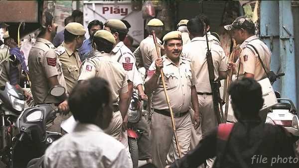 આ 6 યુવકોને ખુબ જ ખરાબ રીતે પ્રતાડિત કરવામાં આવ્યા આ 6 યુવકોને ખુબ જ ખરાબ રીતે પ્રતાડિત કરવામાં આવ્યા