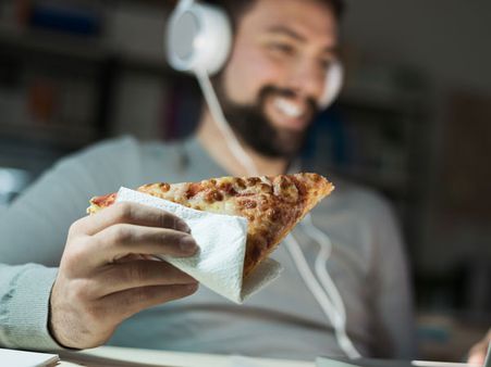 ભોજનની સાથે પાણી ન પીવાથી શું થાય છે