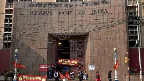 બેન્ક કર્મચારીઓએ કરવું પડશે સારું વર્તન