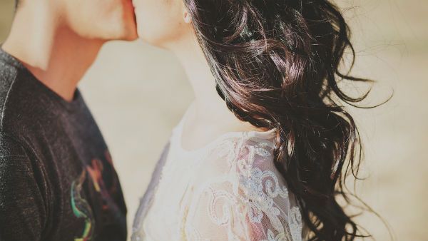 તમારા મિત્રો સામે તેને લઈ દેખાડો ન કરો