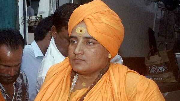 સાધ્વીના પક્ષમાં સત્તા પક્ષના સાંસદોએ નારેબાજી કરી સાધ્વીના પક્ષમાં સત્તા પક્ષના સાંસદોએ નારેબાજી કરી