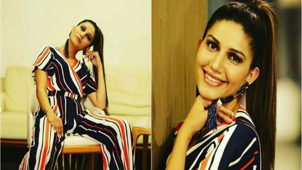 લાખોની ફી