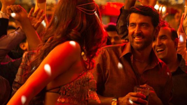 હોટ સ્ટાર કરિશ્મા શર્મા પર પૈસા ઉડાવી રહ્યા છે રિતિક રોશન