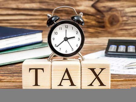 કરોડો રૂપિયા કમાઈ છે અને ટેક્સ બચાવે છે