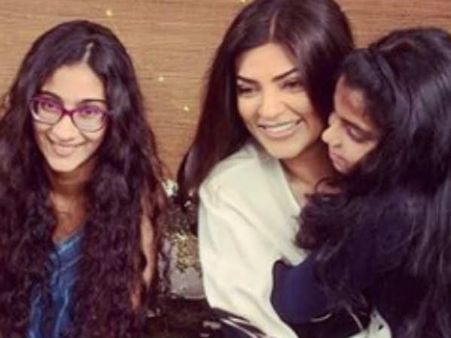 સુસ્મિતા સેને દીકરીઓને કહ્યુઃ દત્તક લીધી છે તમને, ઈચ્છો તો અસલી મા-બાપને શોધી લો