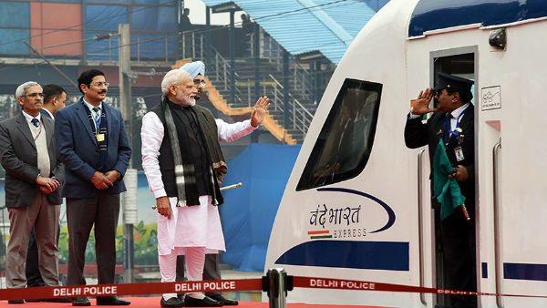 મોદી સરકારની મોટી ભેટ, વૈષ્ણો દેવી માટે ચાલશે 'વંદે ભારત' ટ્રેન