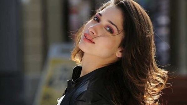 14માં ફ્લોર પર તમન્નાએ લીધુ એપાર્ટમેન્ટ 14માં ફ્લોર પર તમન્નાએ લીધુ એપાર્ટમેન્ટ