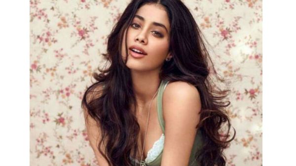 ડેબ્યૂ બાદ આવી દેખાવી લાગી જાહ્નવી કપૂર, 3 સુપરહિટની તૈયારી