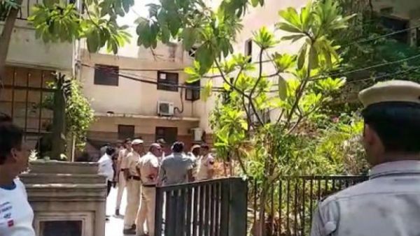 લાશોને પોસ્ટમોર્ટમ માટે મોકલવામાં આવી