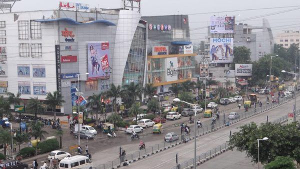 જાહેરાતોમાં ખોટા વચનો કરવા પર સેલિબ્રિટીઝને જેલ થઇ શકે છે