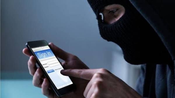 પાર્સલની ઓનલાઇન બૂકિંગથી પકડમાં આવ્યો