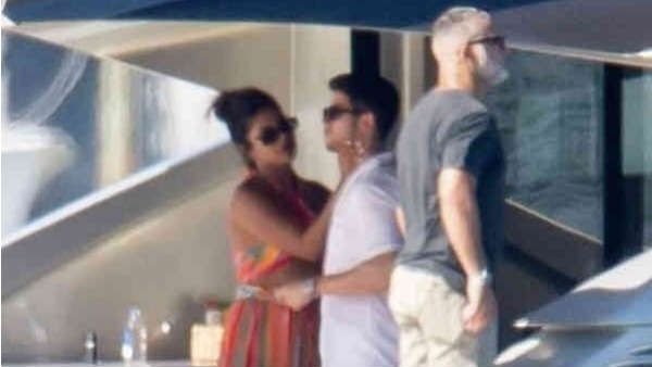 ફોટાની ભરમાર