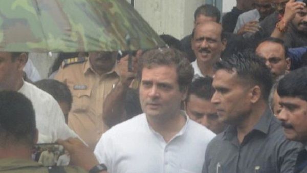 માનહાનીના કેસમાં કોર્ટમાં પેશી માટે પહોંચ્યા હતા મુંબઈ