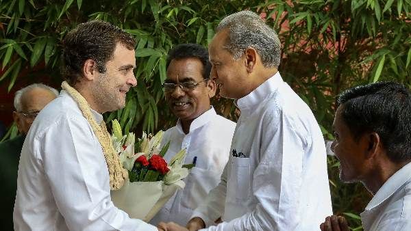અશોક ગેહલોતનું નામ સૌથી આગળ અશોક ગેહલોતનું નામ સૌથી આગળ
