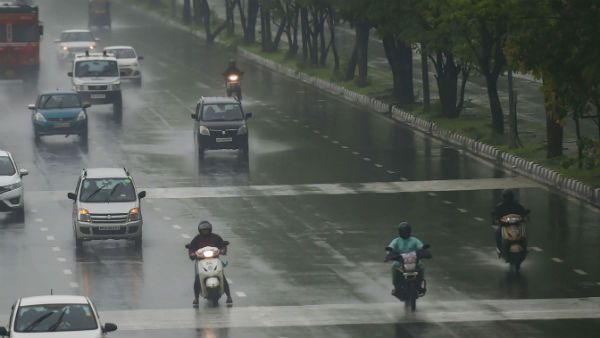 નોયડા-ગાજિયાબાદમાં પણ વરસાદ