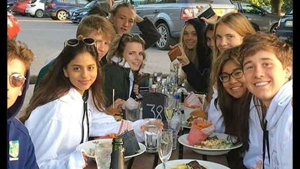 પાર્ટી પણ થઇ