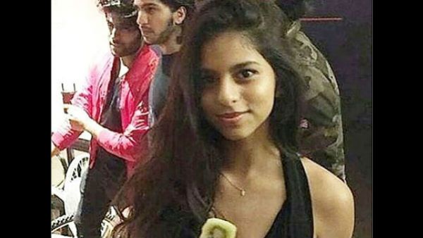 ચર્ચામાં રહે છે