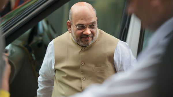 અમિત શાહે જમ્મુ-કાશ્મીરના મુદ્દે એનએસએ અજિત ડોવલ અને અન્ય અધિકારીઓ સાથે બેઠક યોજી