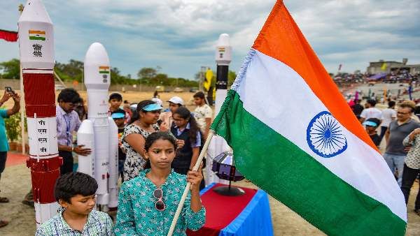સેટેલાઈટની તીક્ષ્ણ નજર