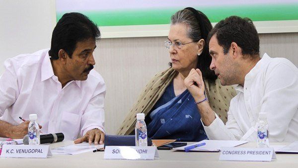 કોંગ્રેસને શત્રુઘ્નની મનમાની પણ મંજૂર કોંગ્રેસને શત્રુઘ્નની મનમાની પણ મંજૂર