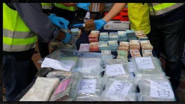 દરિયાકિનારાના માધ્યમથી તસ્કરી