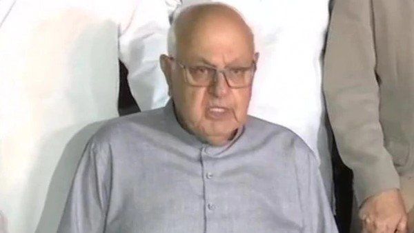 કલમ 370 હટ્યા બાદ પહેલીવાર સામે આવ્યા ફારુક અબ્દુલ્લા, બોલ્યા મને હાઉસ અરેસ્ટ કર્યો હતો