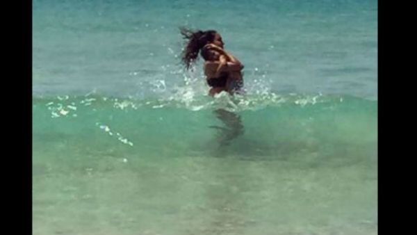 Blue હે પાણી પાણી પાણી