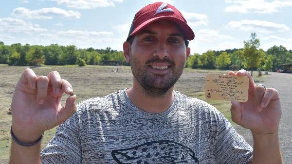 ગર્લફ્રેન્ડ સાથે ફરી રહેલા ટીચરને મળ્યો હતો હીરો ગર્લફ્રેન્ડ સાથે ફરી રહેલા ટીચરને મળ્યો હતો હીરો