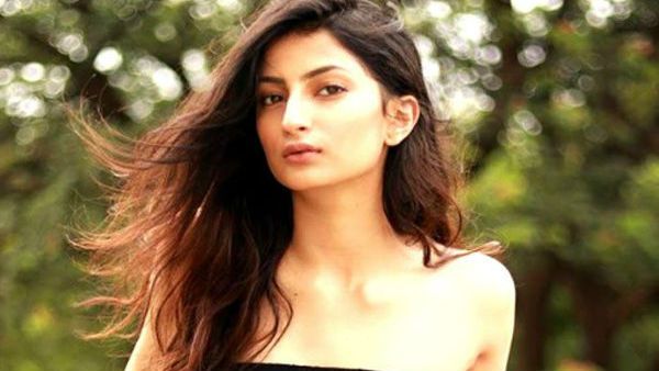 સોશિયલ મીડિયા સેંસેશનલ