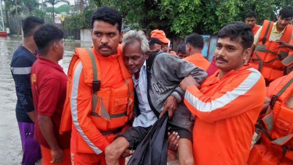 ગુજરાતમાં ભારે વરસાદની ચેતવણી ગુજરાતમાં ભારે વરસાદની ચેતવણી