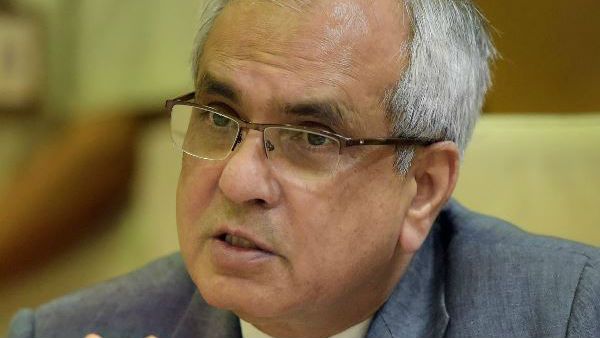 ઈકોનોમી તળિયે બેઠી ઈકોનોમી તળિયે બેઠી