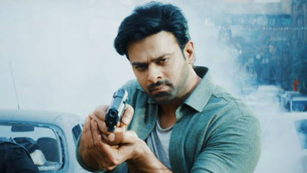 થિયેટરમાં સીટીઓ વાગી