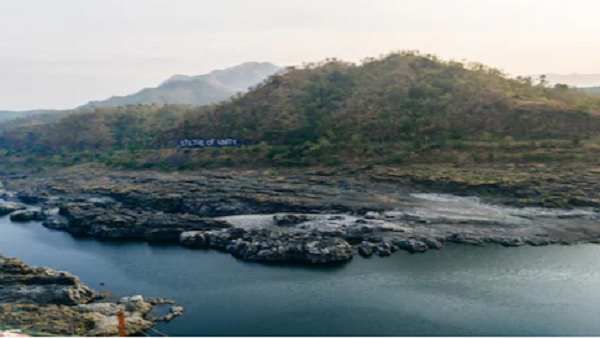 વ્યવસાયની પરવાનગી નથી