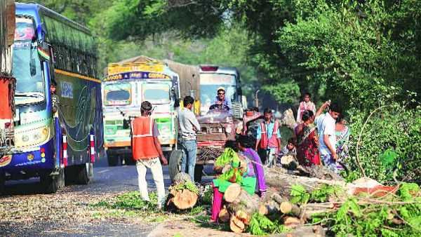 જમીનની પૂરીં કિંમત પણ સરકાર આપતી નથી