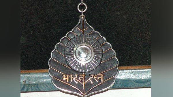 સરકારી સેવાઓમાં મળે છે સુવિધાઓ